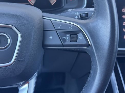 Used 2024 Audi Q7 3.0T Premium Plus image 30