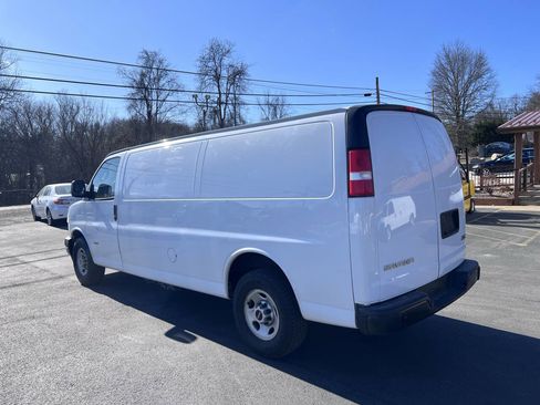 Used 2019 GMC Savana 2500 Extended image 6