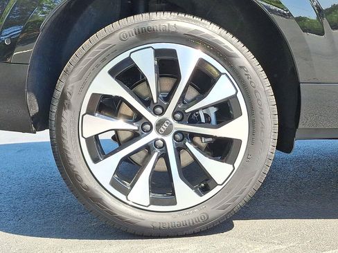 New 2026 Audi Q3 quattro 2.0T AWD/4WD image 7