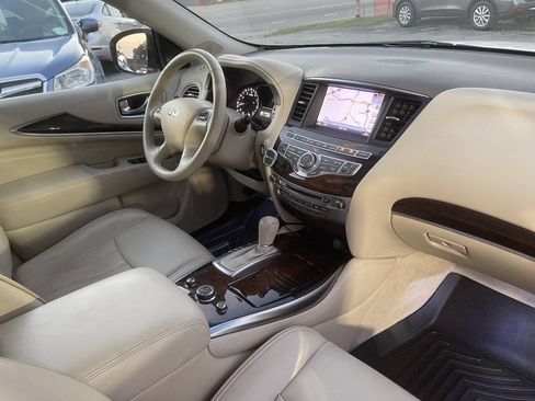 Used 2013 INFINITI JX35 AWD w/ Premium Pkg image 30