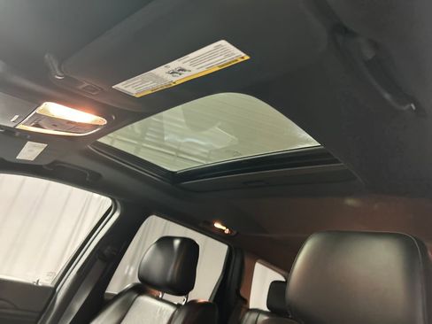 Used 2015 Jeep Grand Cherokee Laredo w/ Security & Convenience Group AWD/4WD image 21