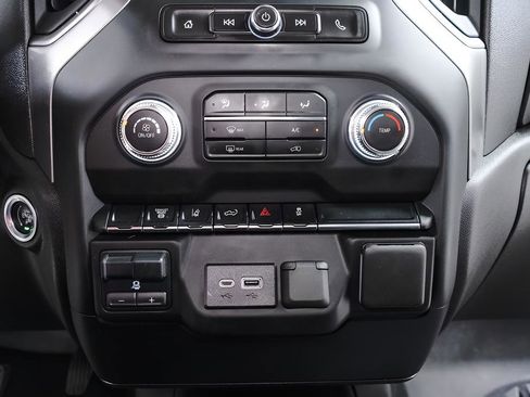 Used 2024 GMC Sierra 3500 Pro AWD/4WD image 14