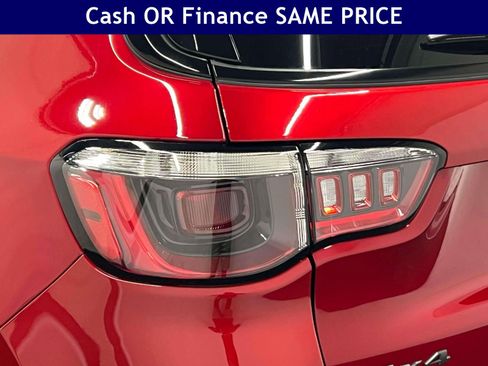 Used 2026 Jeep Compass Limited AWD/4WD image 10