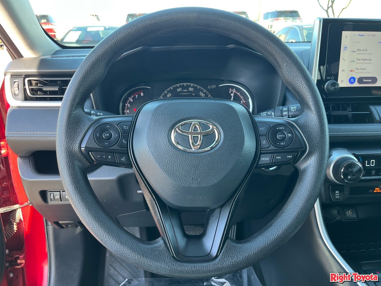 Certified 2025 Toyota RAV4 XLE AWD/4WD image 22