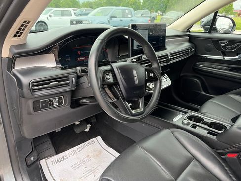 Used 2023 Lincoln Corsair Reserve AWD/4WD image 14