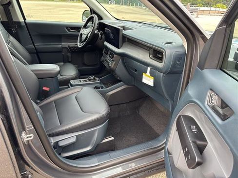 New 2025 Ford Maverick Lariat w/ Black Appearance Package image 19