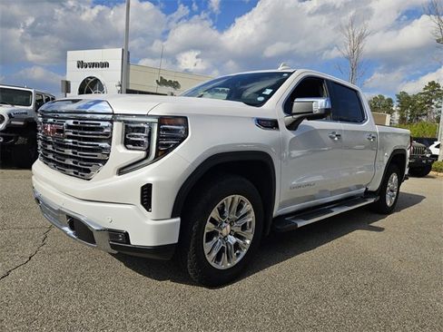 Used 2025 GMC Sierra 1500 Denali image 4