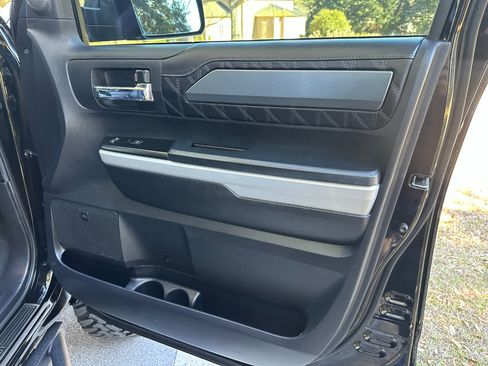 Used 2020 Toyota Tundra Platinum image 25