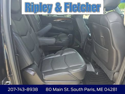 Used 2018 Cadillac Escalade ESV Premium Luxury AWD/4WD image 16