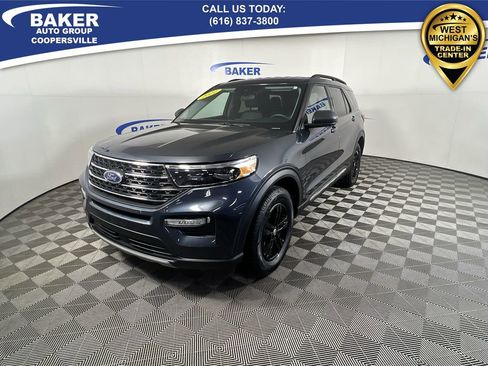 Used 2022 Ford Explorer XLT w/ Equipment Group 202A image 1