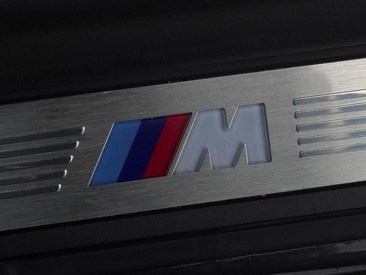 Used 2020 BMW 530i w/ M Sport Package RWD image 11