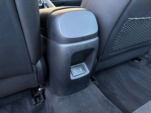 Used 2025 Hyundai Elantra SEL FWD image 23