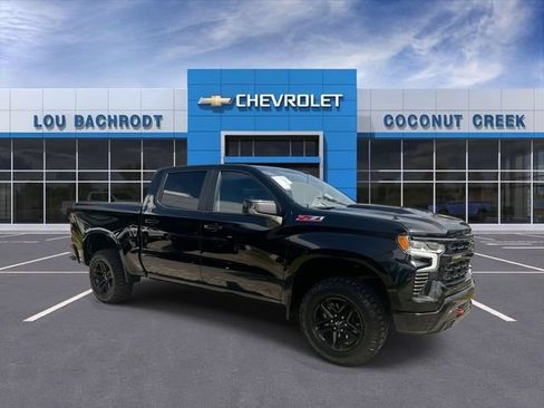 Used 2023 Chevrolet Silverado 1500 LT Trail Boss AWD/4WD image 2