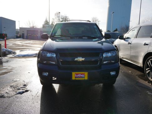 Used 2009 Chevrolet TrailBlazer LT w/ Skid Plate Package image 2