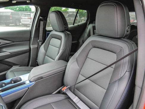 Used 2024 Chevrolet Equinox EV LT AWD/4WD image 37