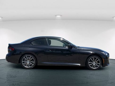 Used 2025 BMW 230i Coupe w/ Convenience Package RWD image 8