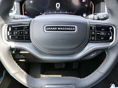 Used 2023 Jeep Grand Wagoneer Series II AWD/4WD image 26
