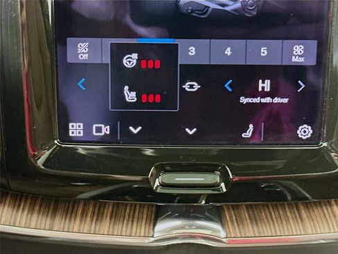 Used 2023 Volvo XC60 B5 Plus w/ Climate Package image 20