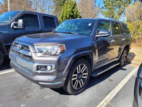 Used 2016 Toyota 4Runner Limited image 3
