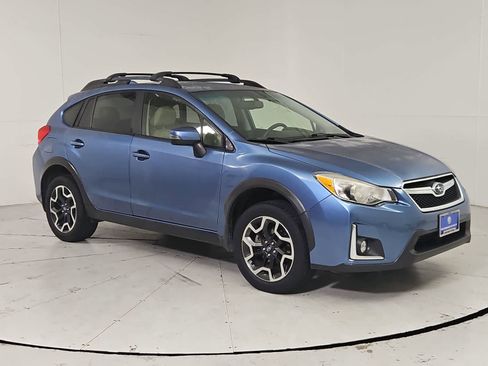 Used 2016 Subaru Crosstrek 2.0i Limited w/ Popular Package #1 image 8