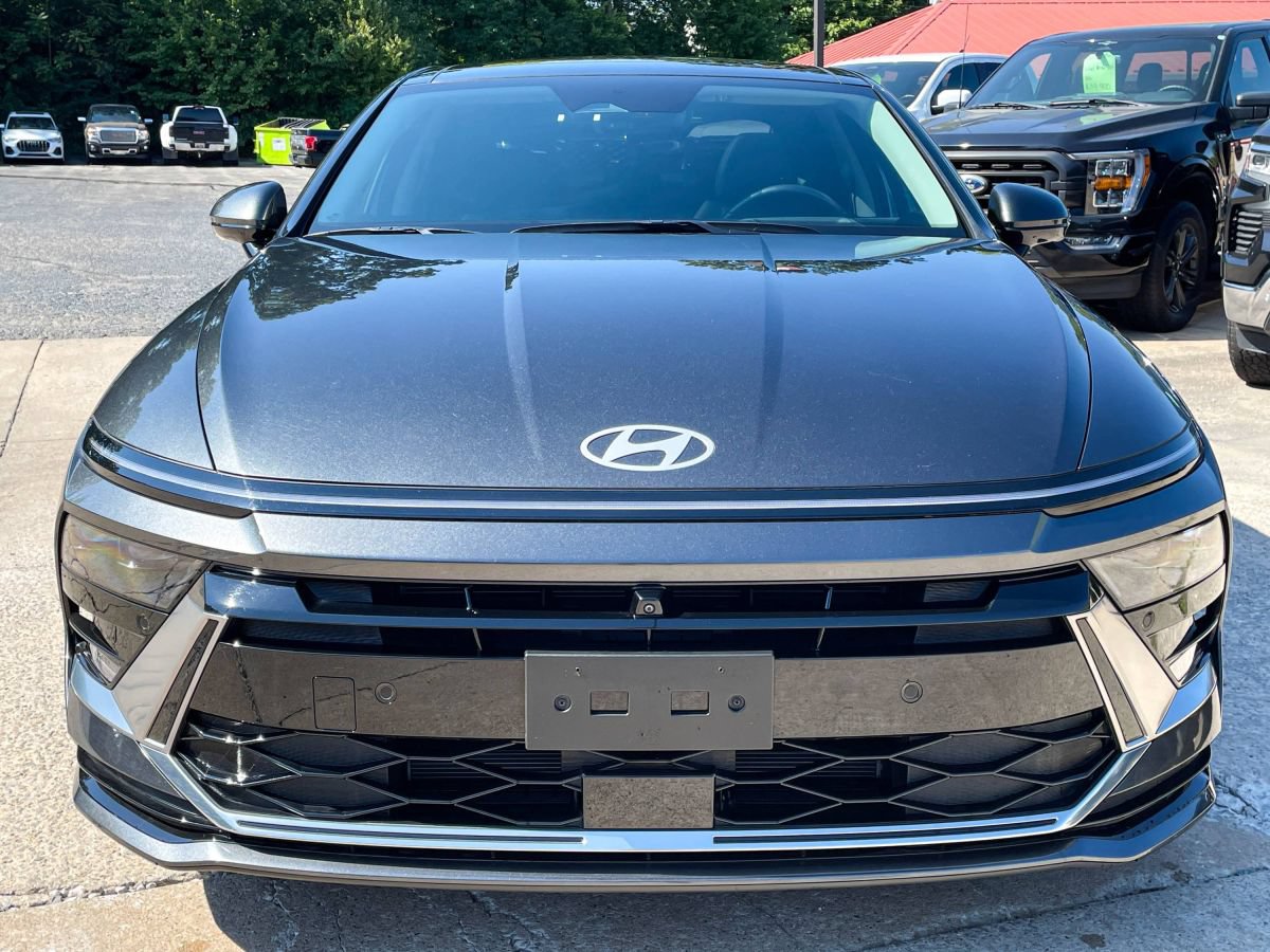 Used 2025 Hyundai Sonata Limited FWD image 7