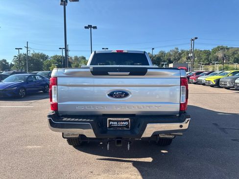 Used 2019 Ford F350 XLT w/ XLT Premium Package AWD/4WD image 15