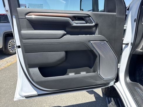 New 2026 GMC Sierra 2500 Denali w/ Denali Reserve Package AWD/4WD image 19