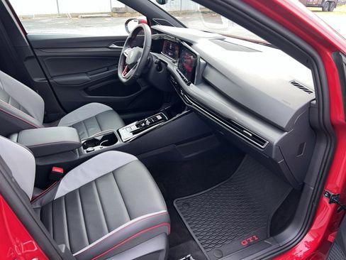 Used 2024 Volkswagen GTI Autobahn image 37