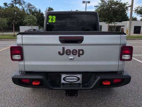 Used 2023 Jeep Gladiator Mojave w/ Cold Weather Group AWD/4WD image 5