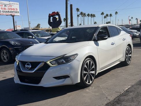 Used 2016 Nissan Maxima SR image 1