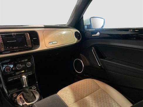 Used 2019 Volkswagen Beetle 2.0T SE image 23