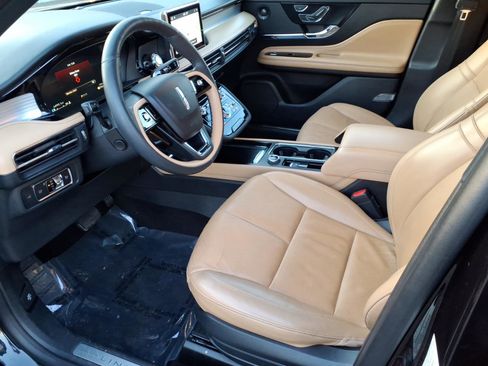 Certified 2022 Lincoln Corsair Reserve w/ Luxury Package image 13