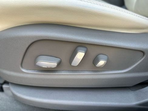 Used 2020 Cadillac XT6 Premium Luxury image 13