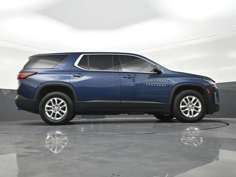 Used 2023 Chevrolet Traverse LS FWD image 30