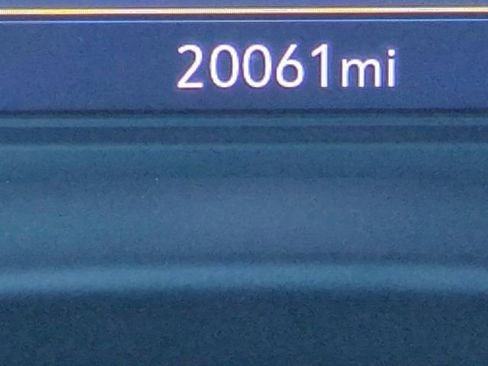 Used 2023 Buick Enclave Essence w/ Experience Buick Package image 27