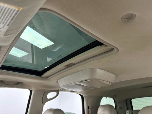 Used 2005 Cadillac Escalade AWD image 42