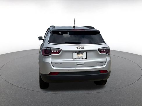 Used 2025 Jeep Compass Limited AWD/4WD image 13