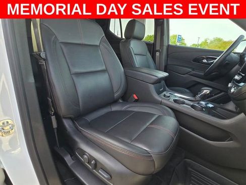 Used 2023 Chevrolet Traverse RS AWD/4WD image 23