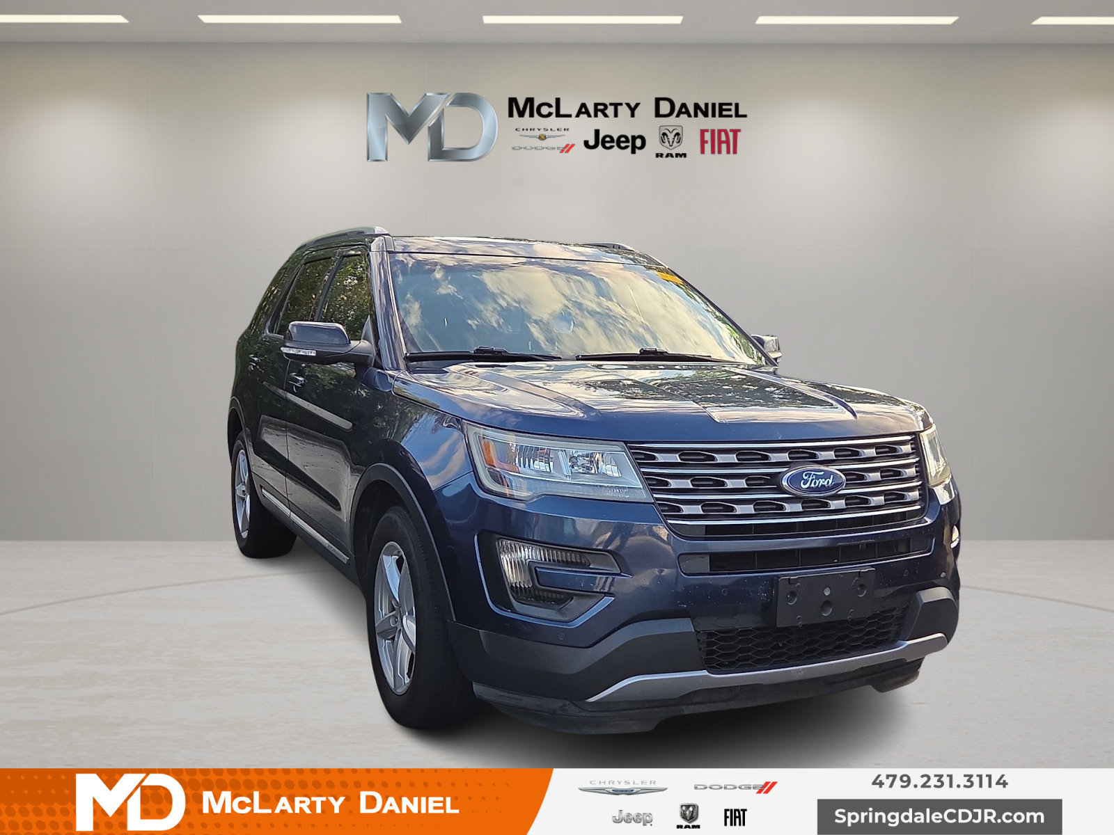 Used 2016 Ford Explorer XLT w/ Equipment Group 202A FWD image 1
