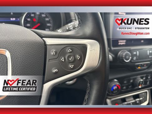 Used 2023 GMC Terrain SLT image 27