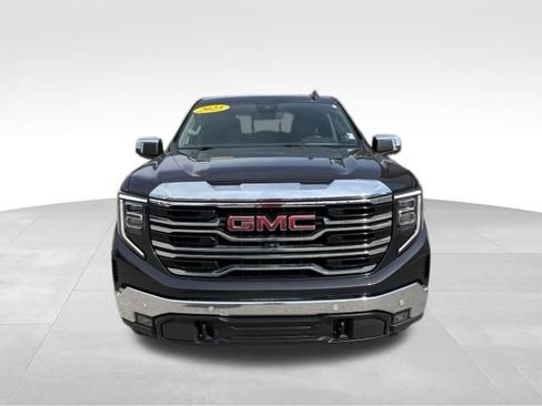 Used 2023 GMC Sierra 1500 SLT w/ SLT Premium Plus Package AWD/4WD image 7