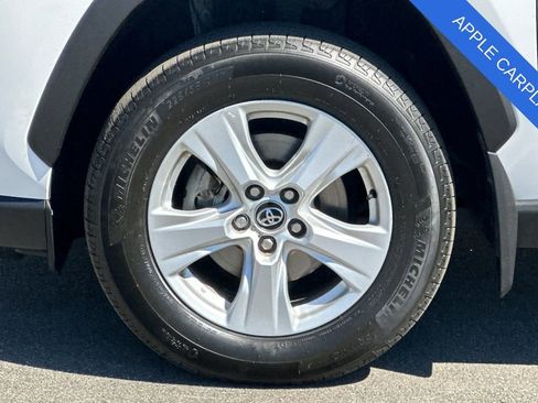 Used 2021 Toyota RAV4 XLE w/ Carpet Mat Package (TMS) image 32