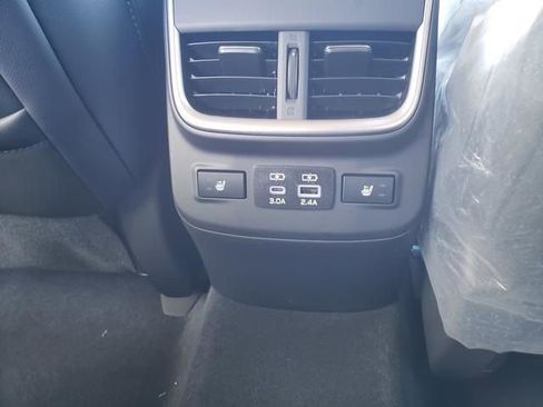 Used 2025 Subaru Outback Touring image 13