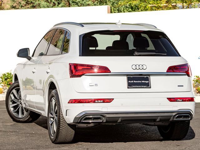 Used 2023 Audi Q5 2.0T Premium w/ Convenience Package AWD/4WD image 9