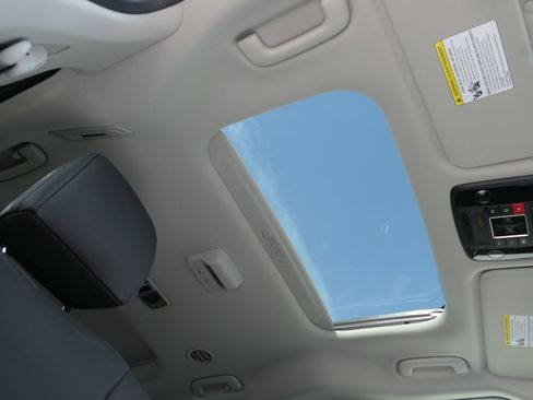 New 2026 Kia Carnival SX image 26