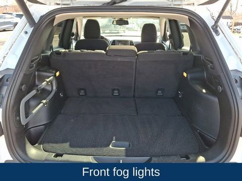 Used 2015 Jeep Cherokee Latitude w/ Comfort/Convenience Group image 31