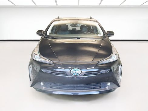Used 2022 Toyota Prius XLE FWD image 2