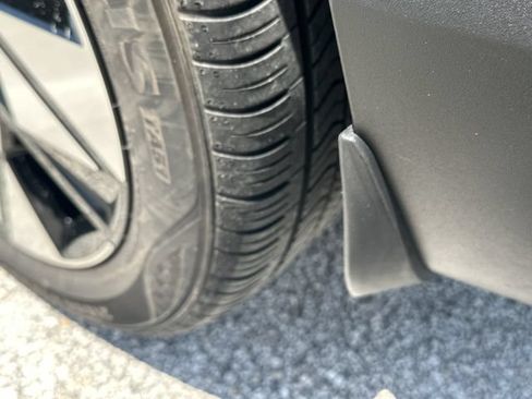 Certified 2025 Hyundai Kona SEL FWD image 12