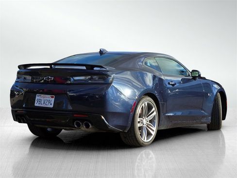 Used 2016 Chevrolet Camaro SS image 4