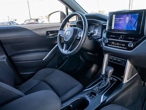 Used 2023 Toyota Corolla Cross AWD Hybrid image 20